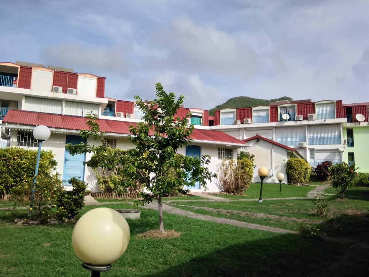 Appartement Rosbambou Les Pieds Dans L Eau Le Diamant Exterior foto